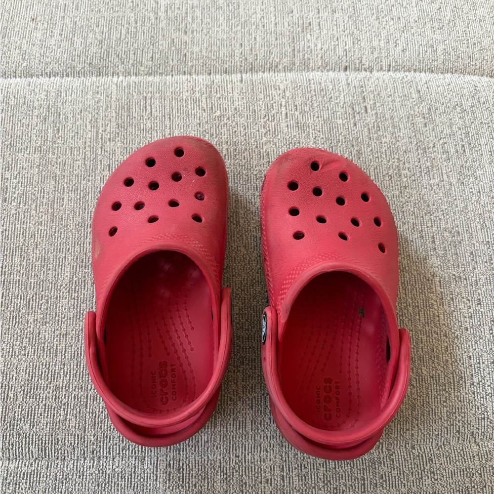 CROCS for Kids - red - size 8 toddler